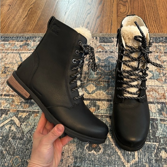 Sorel Shoes - NEW Sorel | Women’s Emelie Short Lace-Up Cozy Waterproof Boots Black Sz 8
